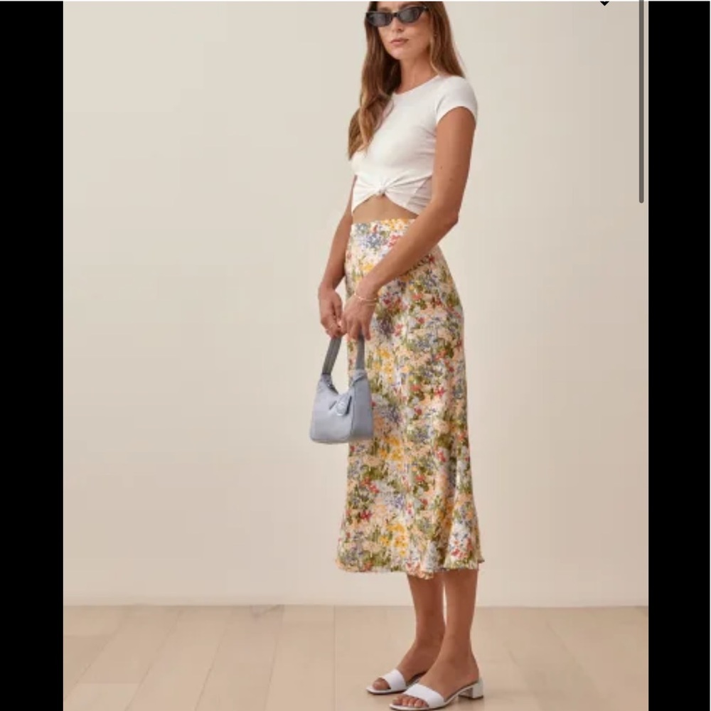 Reformation Bea Skirt Color: Countryside - Picture 1 of 16